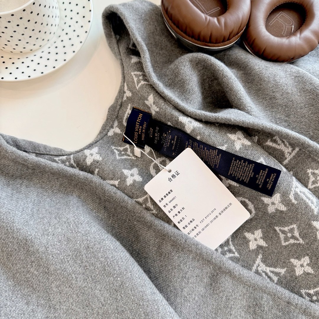 Louis Vuitton My Monogram Cape · ZT13933 — תמונה 6