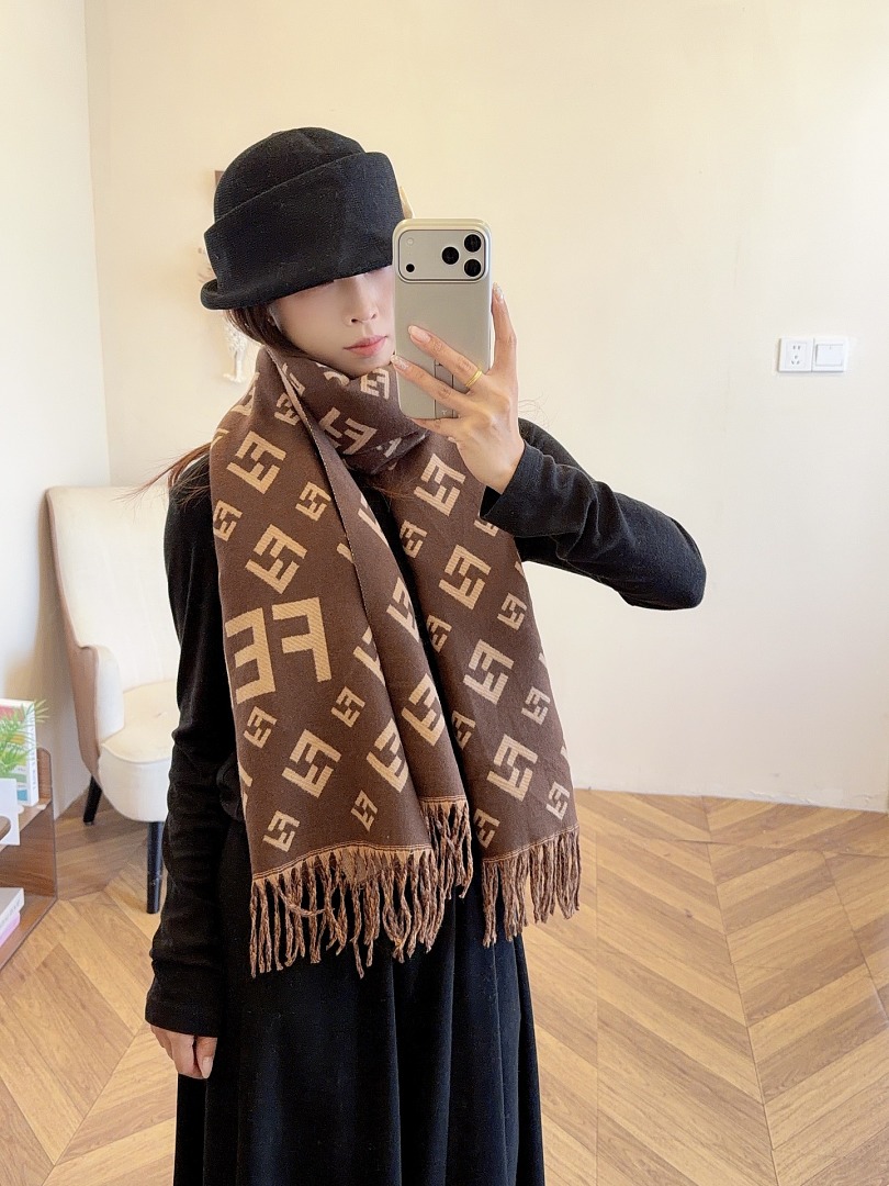 Fendi FF Scarf · ZT13911 — תמונה 7