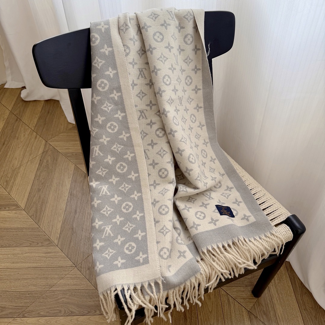Louis Vuitton Monogram Classic Scarf · ZT13917 — תמונה 13