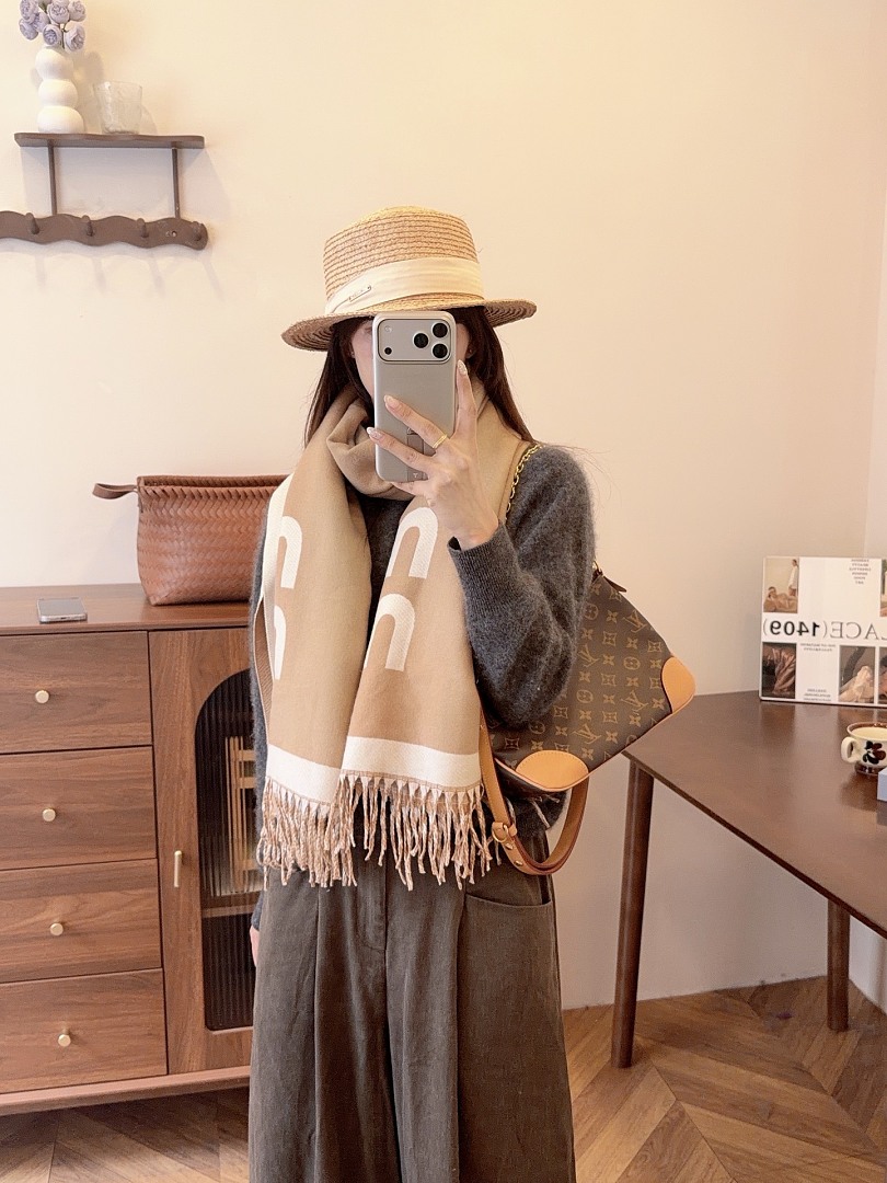 Miu Miu — צעיף · ZT13910 — תמונה 2