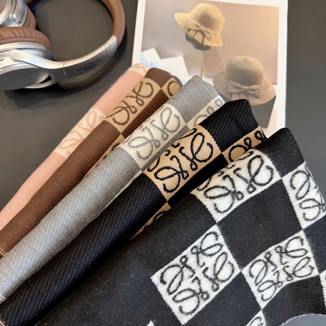 Loewe Anagram Scarf · ZT13900 — תמונה 20