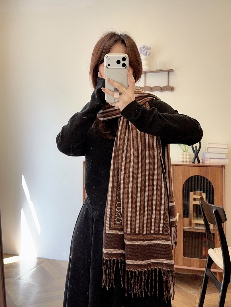 Loewe Anagram Scarf · ZT13905 — תמונה 16