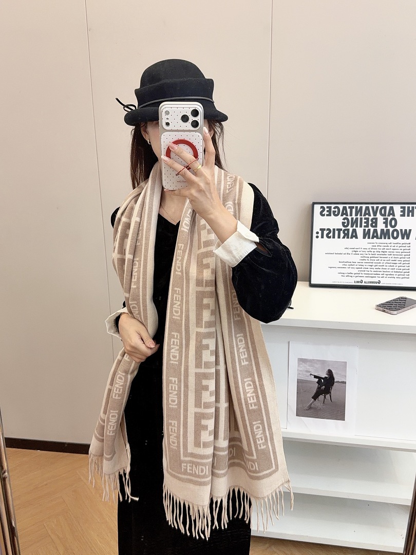 Fendi FF Scarf · ZT13919 — תמונה 12