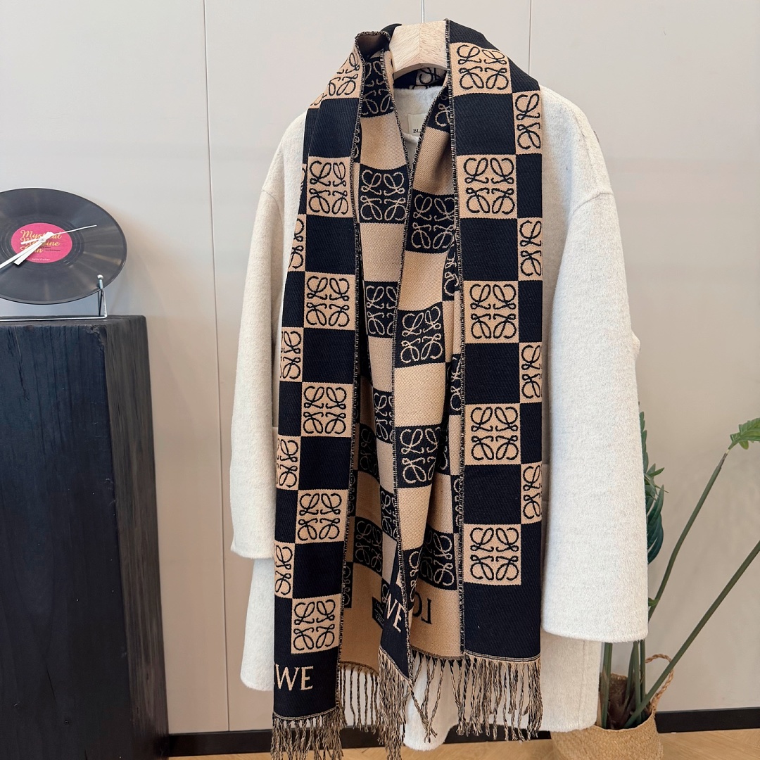 Loewe Anagram Scarf · ZT13900 — תמונה 6