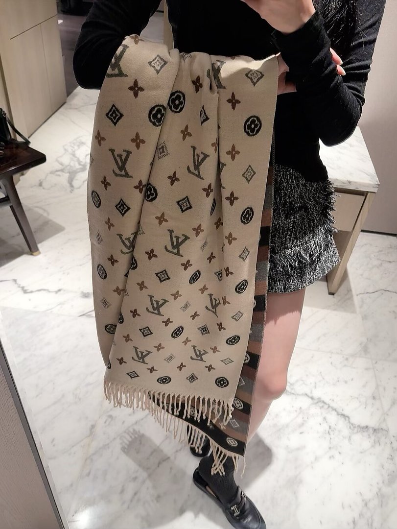 Louis Vuitton Reykjavik Scarf · ZT13901 — תמונה 27