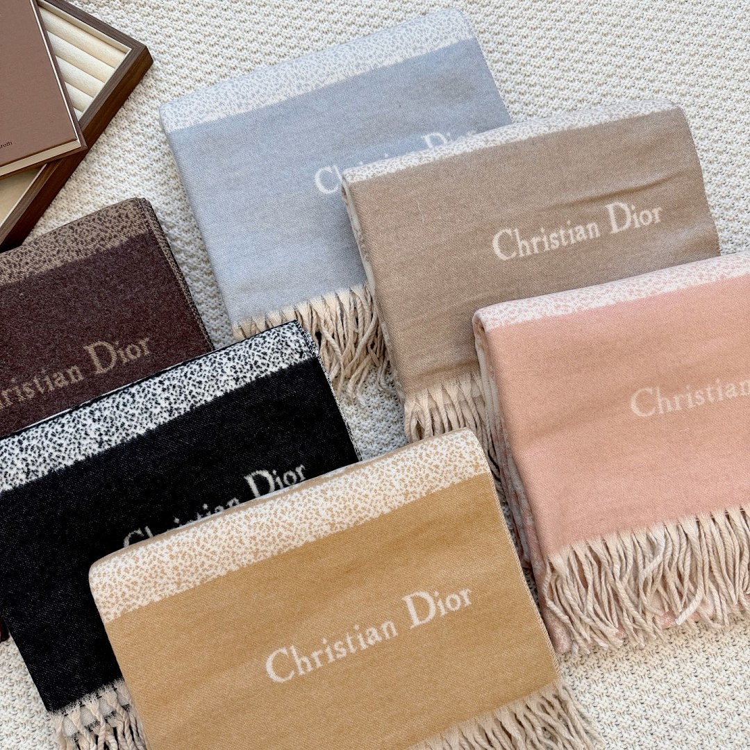 Dior Essence Scarf · ZT13922 — תמונה 3