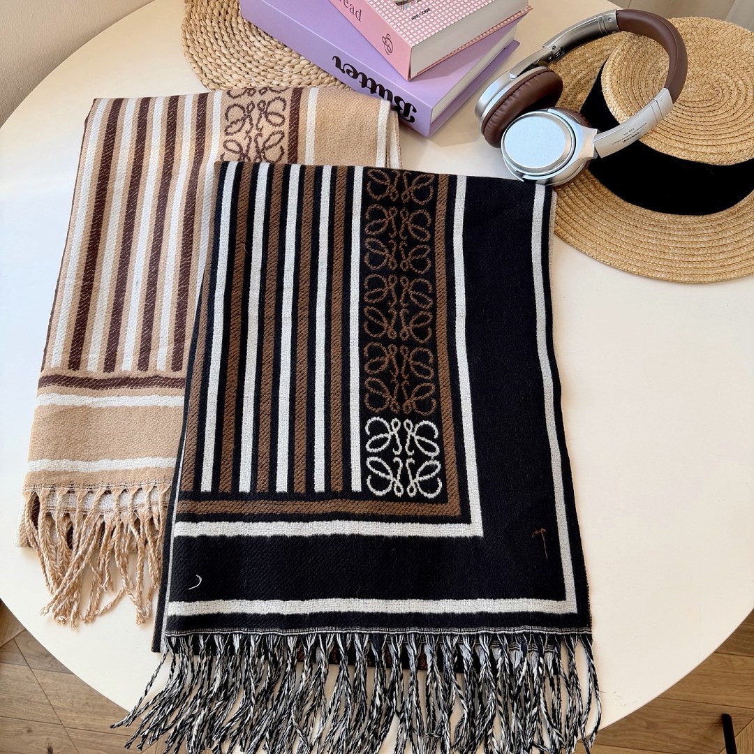 Loewe Anagram Scarf · ZT13905 — תמונה 12