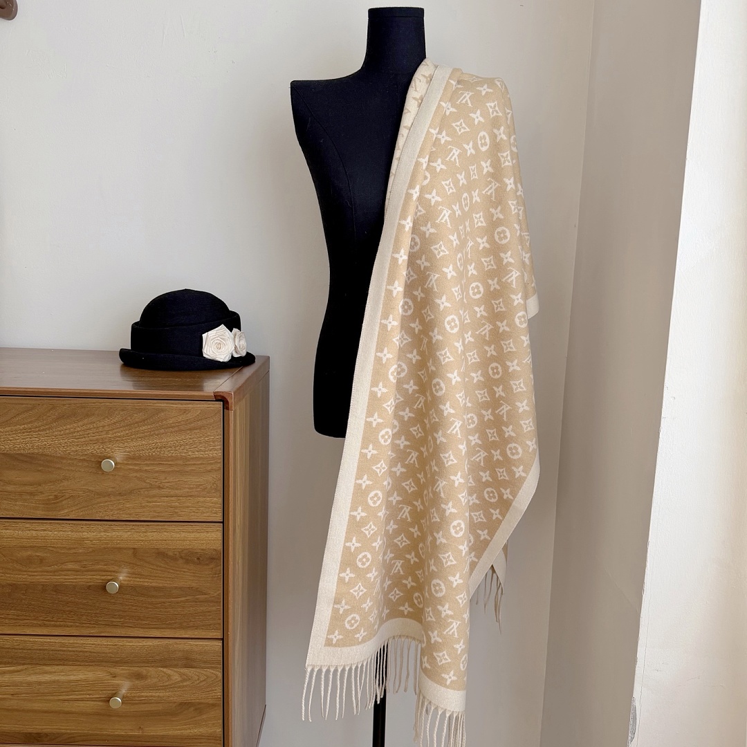 Louis Vuitton Monogram Classic Scarf · ZT13917 — תמונה 10