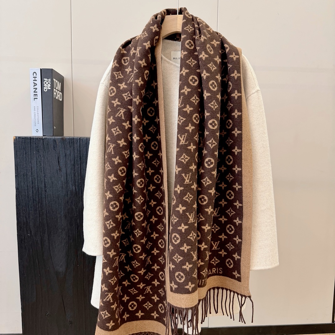 Louis Vuitton Monogram Classic Scarf · ZT13917 — תמונה 29