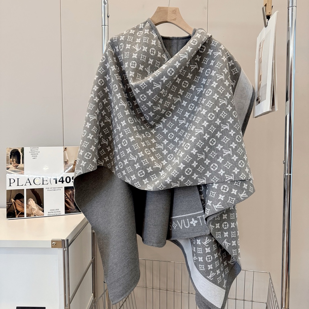 Louis Vuitton My Monogram Cape · ZT13933 — תמונה 7