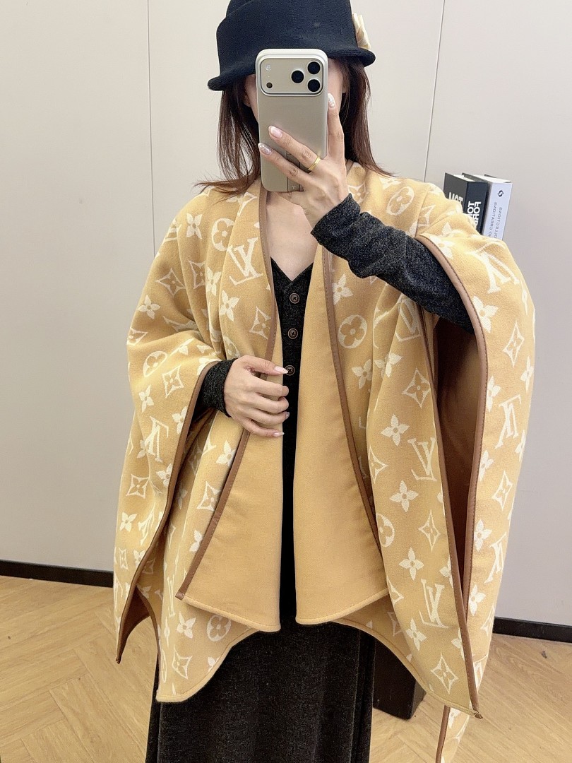 Louis Vuitton My Monogram Cape · ZT13935 — תמונה 8