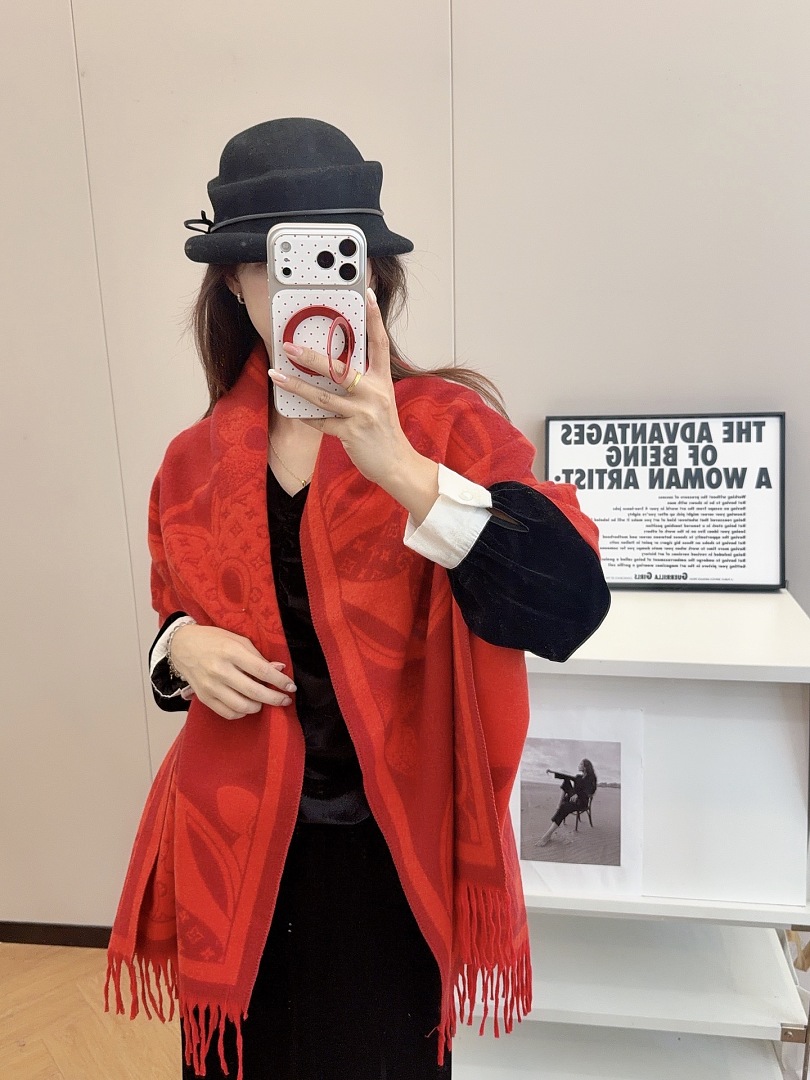 Louis Vuitton Essential Scarf · ZT13920 — תמונה 13
