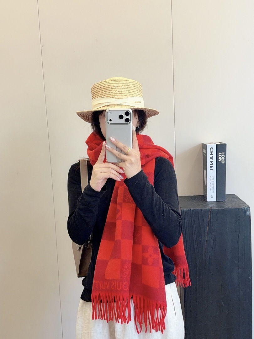 Louis Vuitton Reykjavik Scarf · ZT13924 — תמונה 35