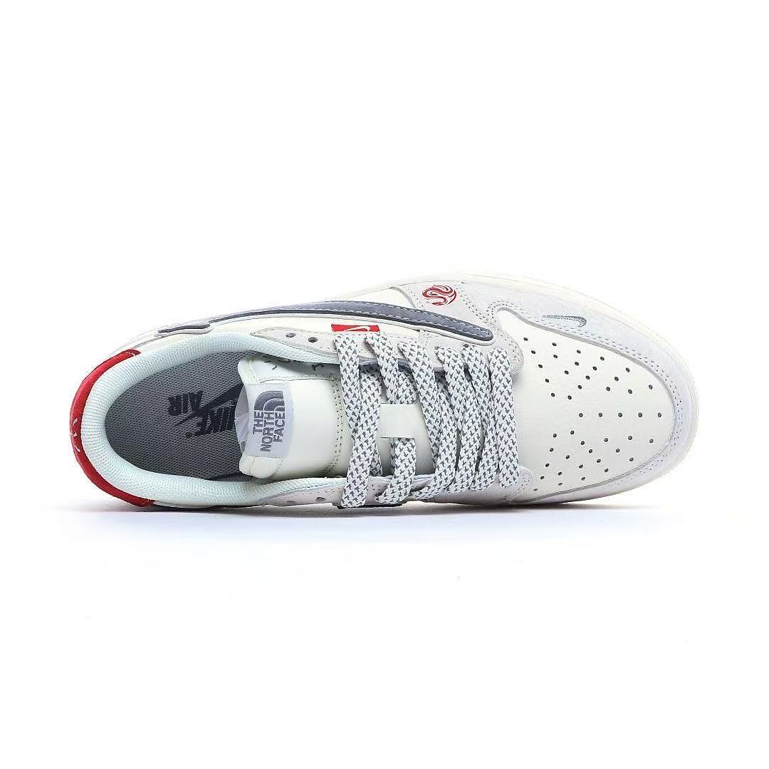 Air Jordan 1 Low Travis · ZT13817 — תמונה 6
