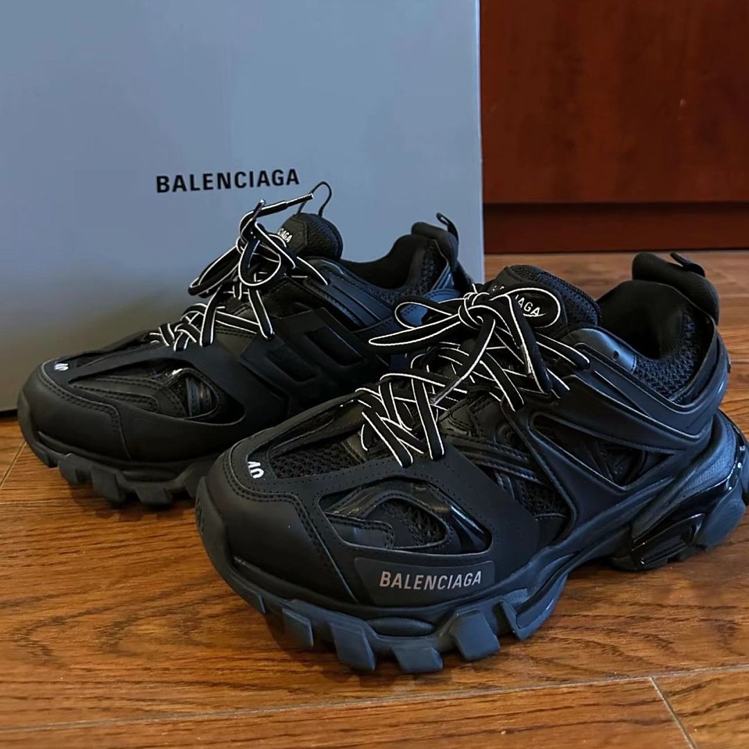 BALENCIAGA  ZT12471