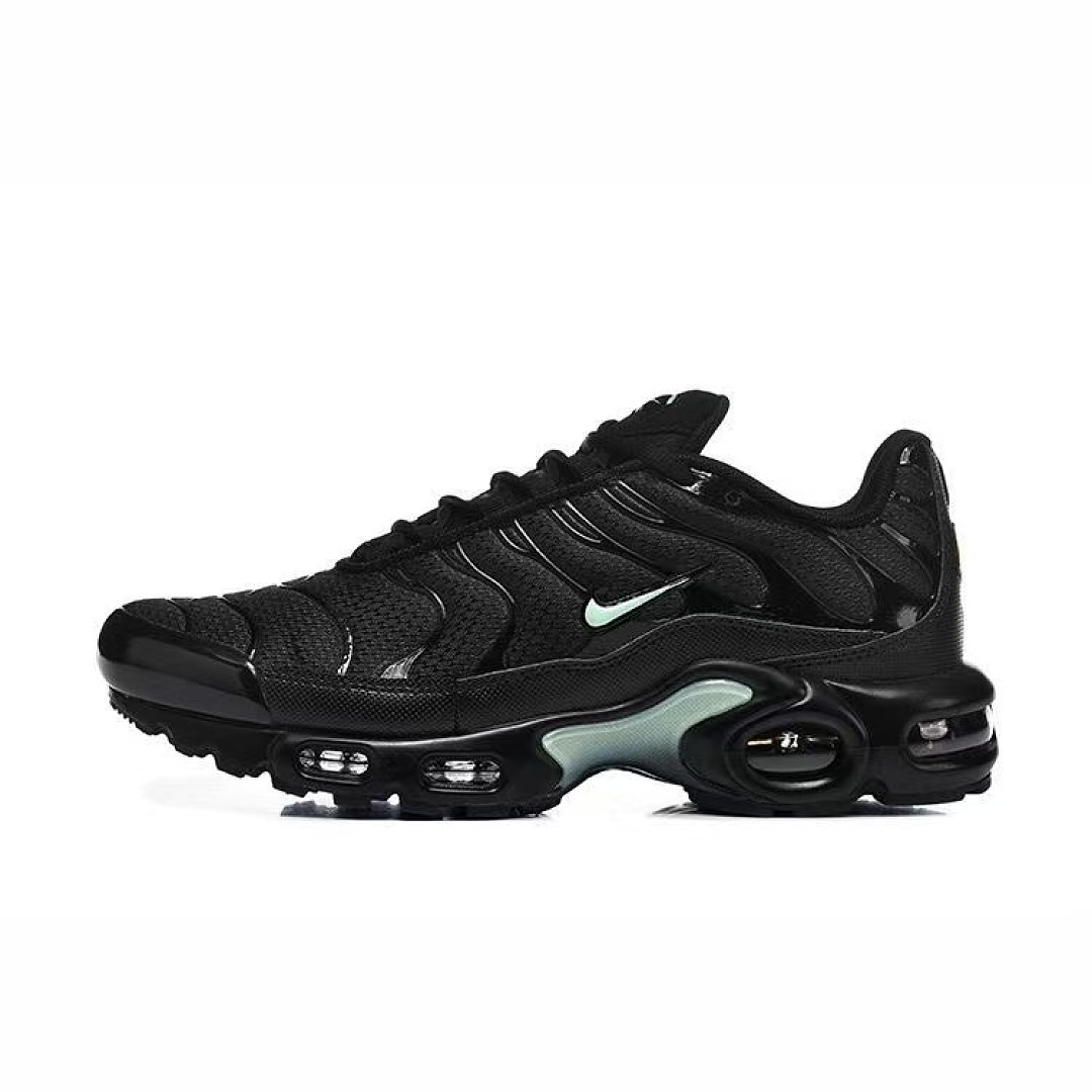 Nike Air Max Plus Homerun NYC · ZT13686 — תמונה 8