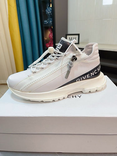 Givenchy ZT13149