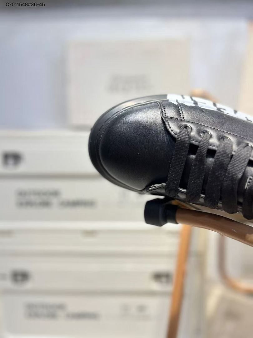 Alexander McQueen Oversized Graffiti Sneaker · ZT13707 — תמונה 5