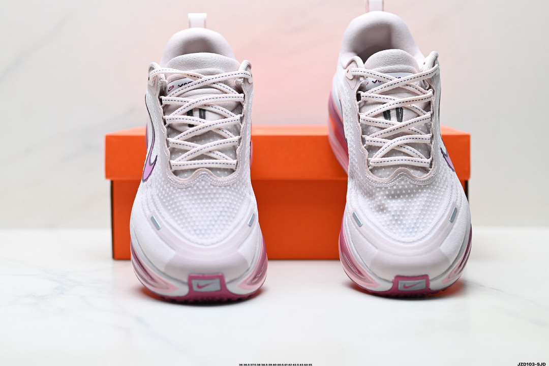 Nike Vomero Plus · ZT14102 — תמונה 3