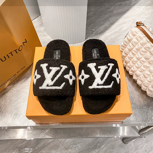 Louis Vuitton Paseo Comfort Flat Sandal · ZT14307