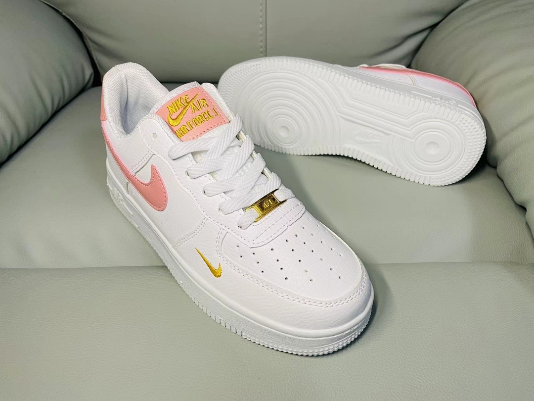 Nike HE5874 $26.35