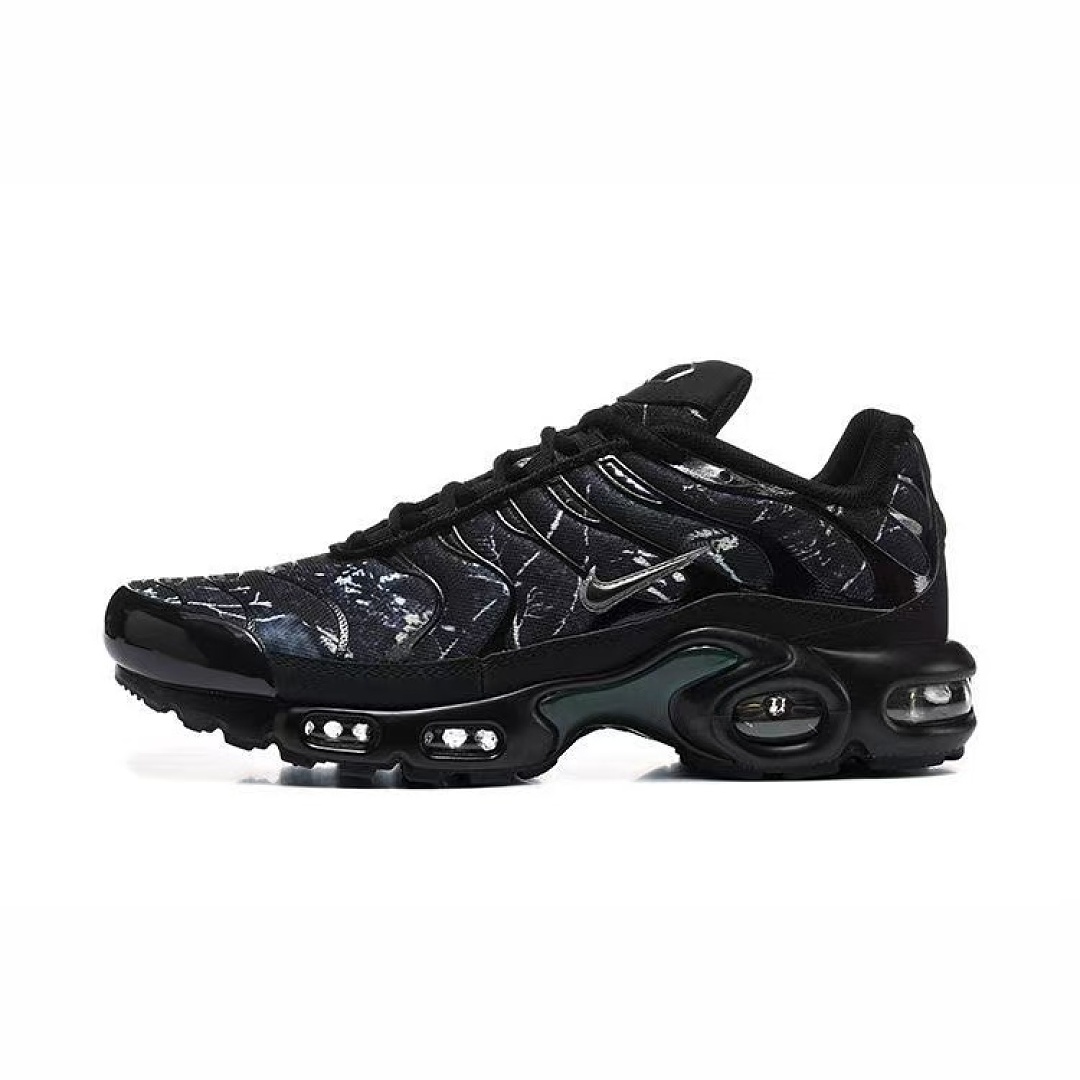 Nike Air Max Plus Homerun NYC · ZT13686 — תמונה 15