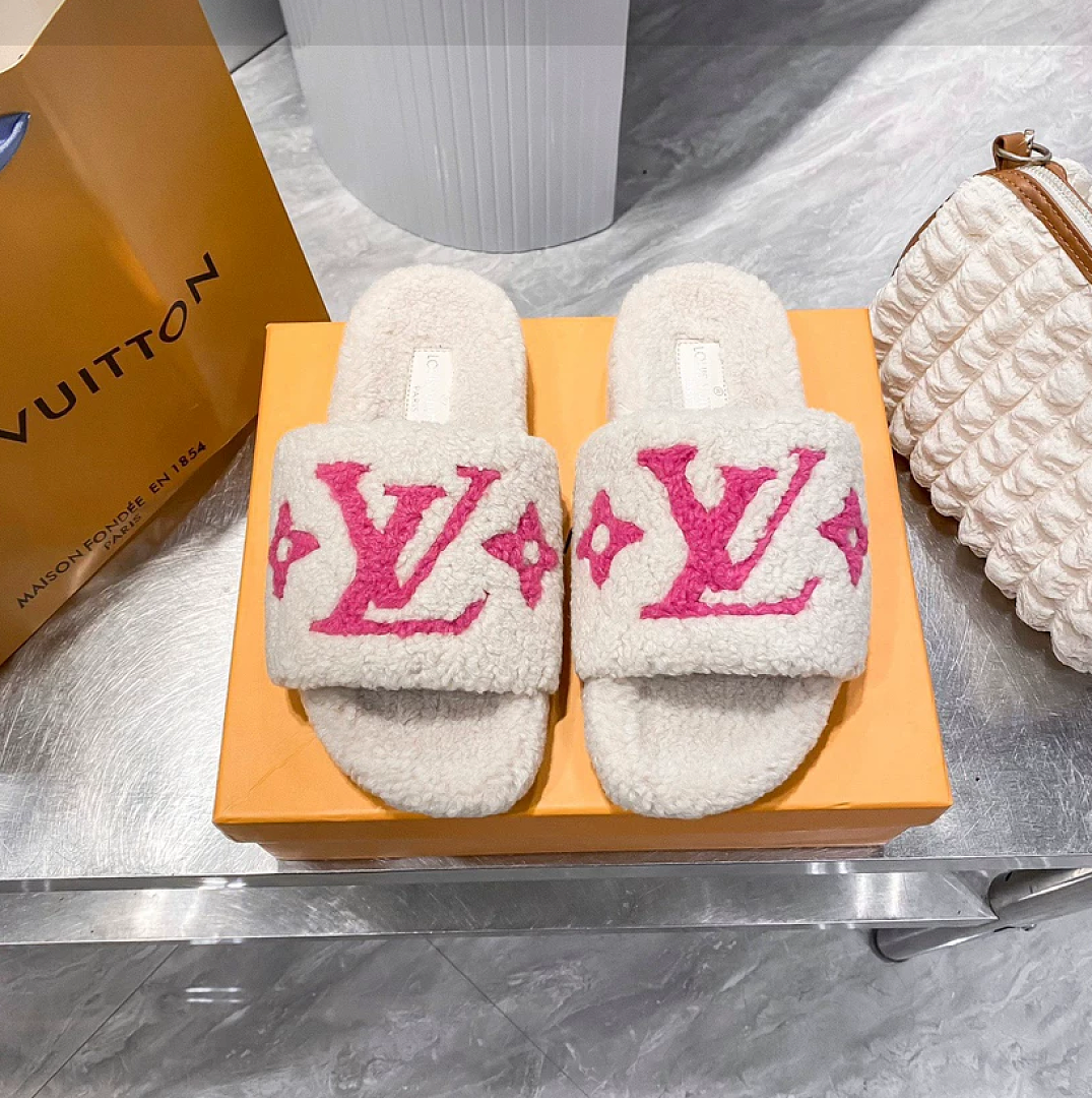 Louis Vuitton Paseo Comfort Flat Sandal · ZT14307 — תמונה 6