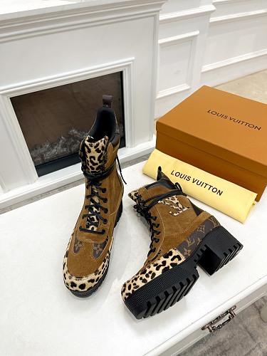 Louis Vuitton Laureate Platform Desert Boot · ZT14100