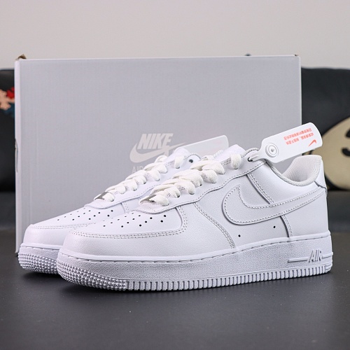 NIKE ZT13528