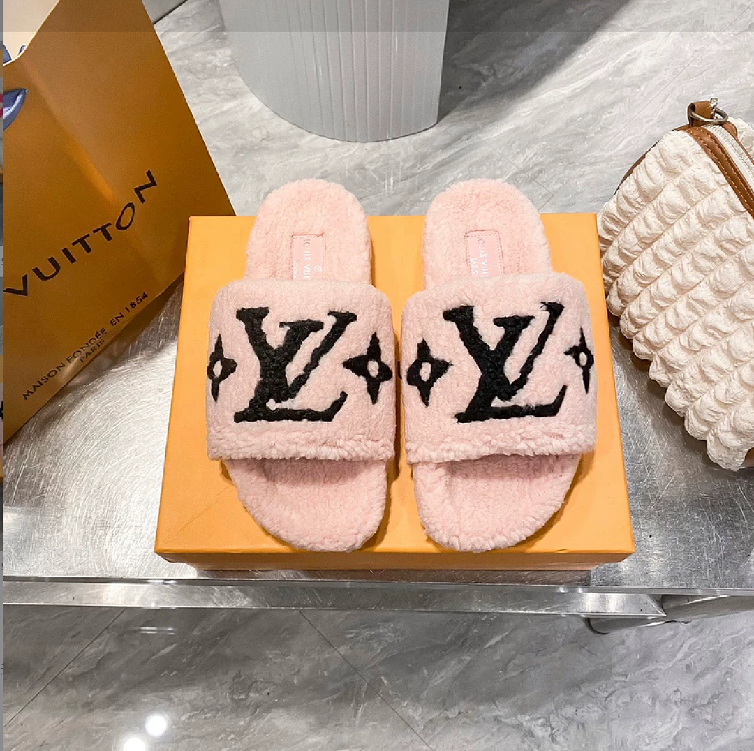 Louis Vuitton Paseo Comfort Flat Sandal · ZT14307 — תמונה 7