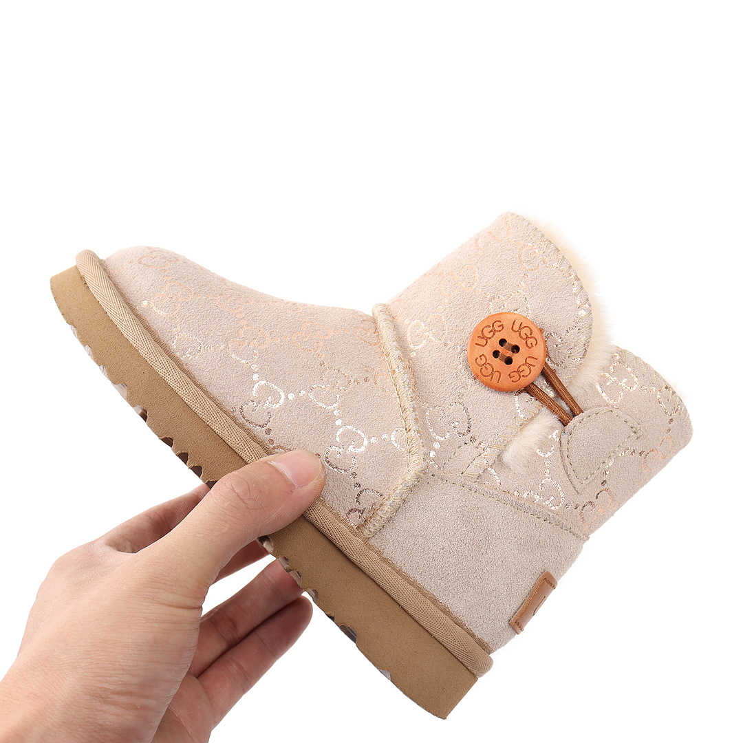 UGG Bailey Button · ZT14229 — תמונה 8