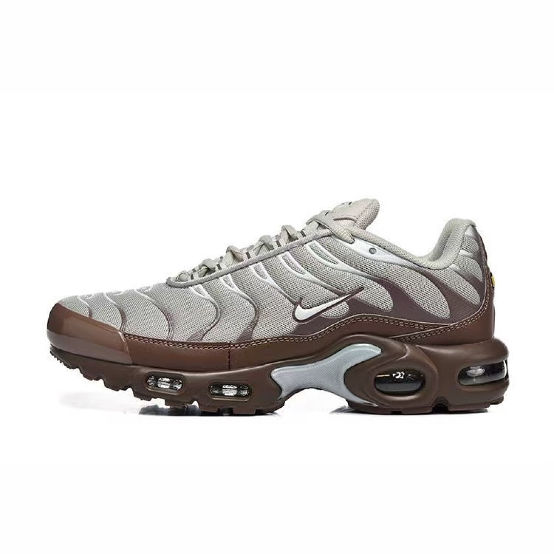 Nike Air Max Plus Homerun NYC · ZT13686 — תמונה 6