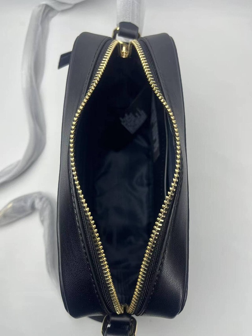 tommy WT24720