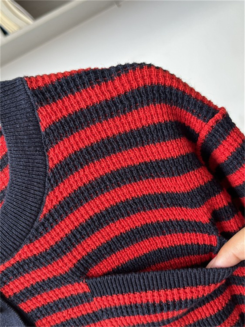 Tommy Hilfiger Gold-Button Striped Henley Sweater · A3281 — תמונה 5