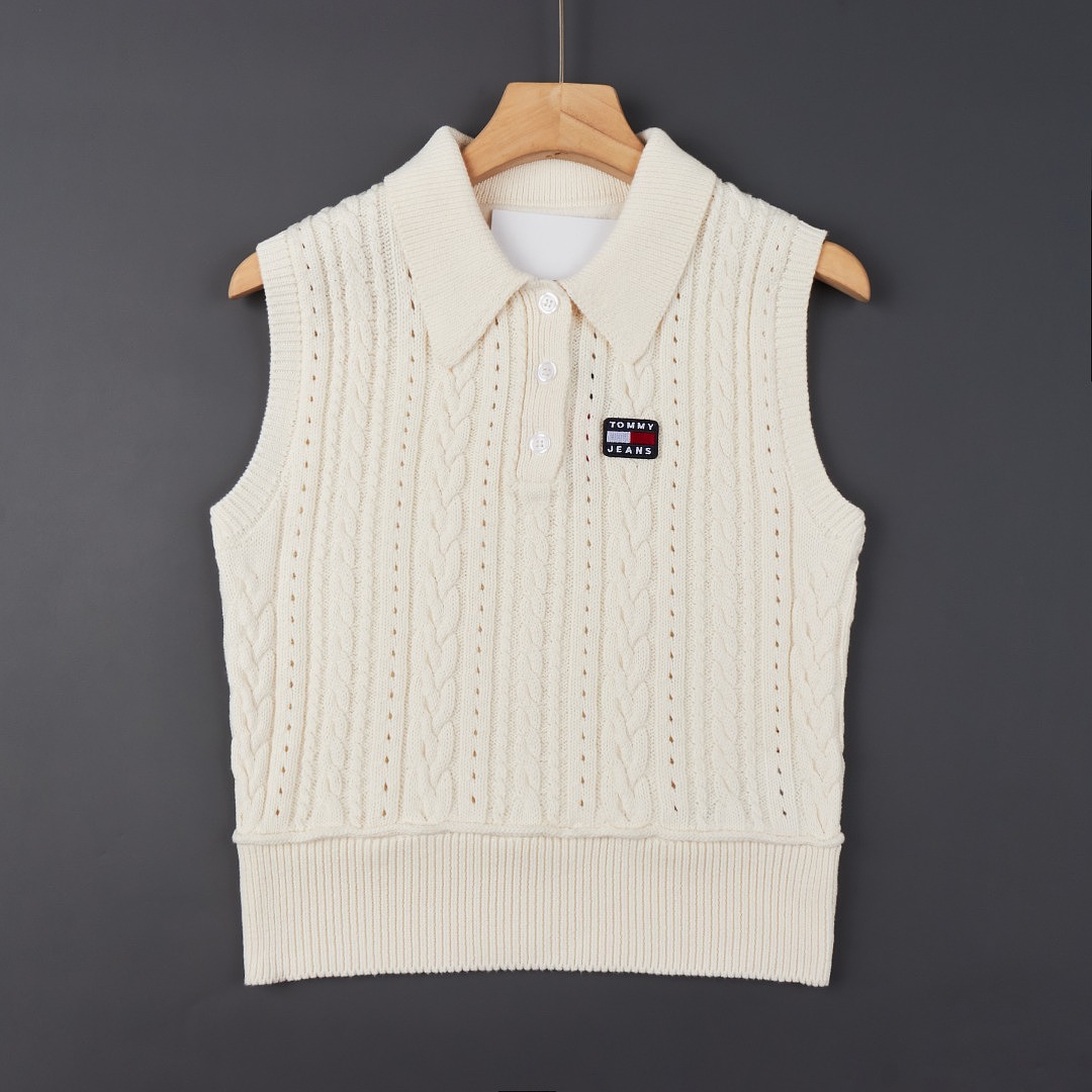 Tommy Hilfiger Tommy Badge Washed Cable Knit · A3375