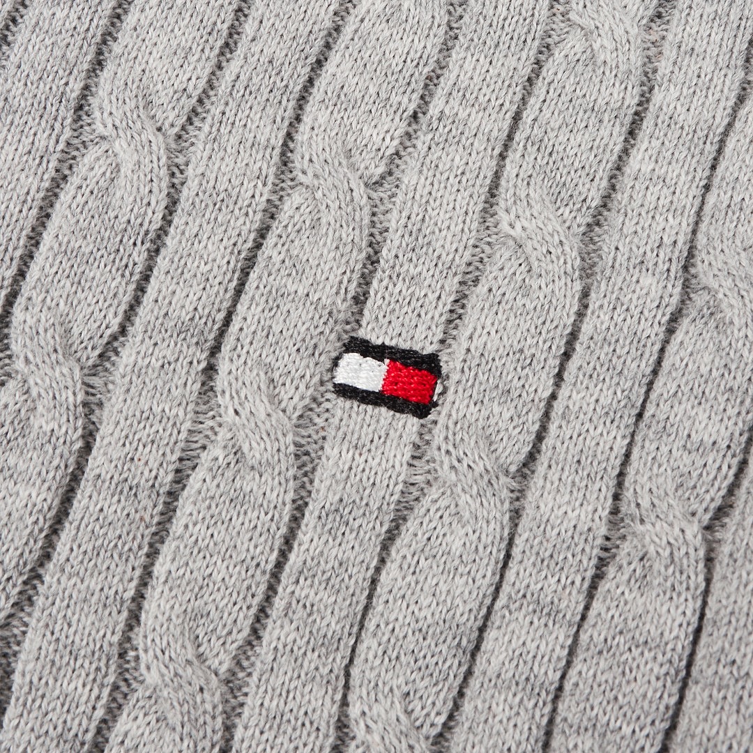 Tommy Hilfiger Cable Knit Crewneck Sweater · A3423 — תמונה 13
