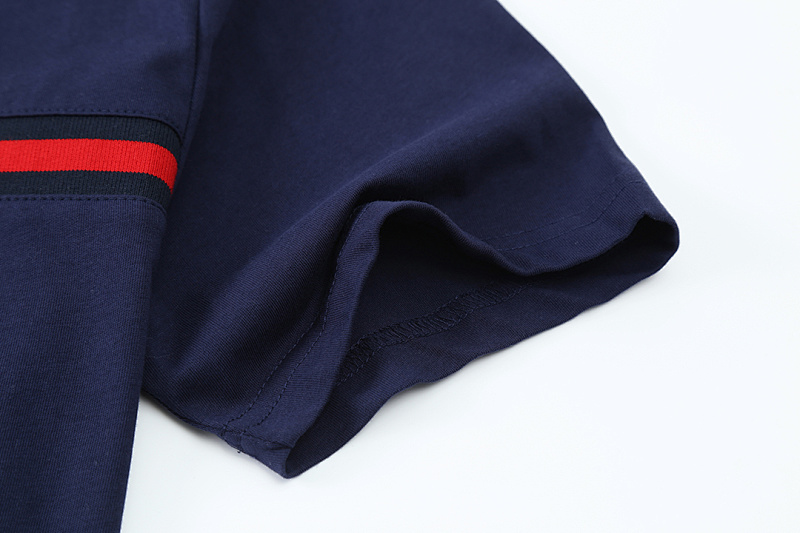 Tommy Hilfiger Embroidered Flag Stripe Logo T-Shirt · A2193 — תמונה 14