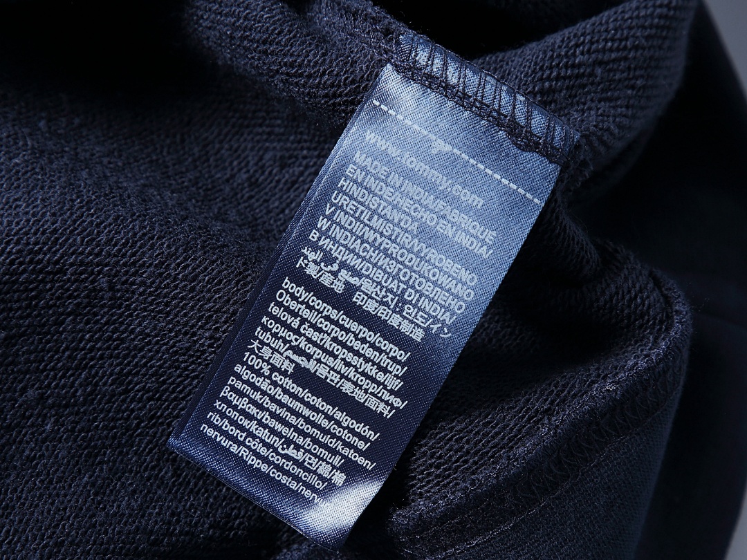 Tommy Hilfiger Essential Crewneck Sweatshirt · A917 — תמונה 40