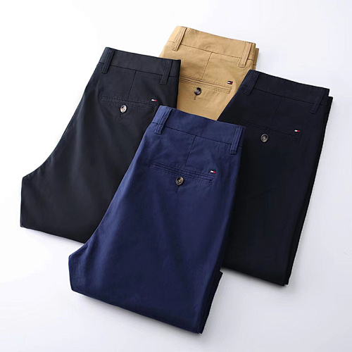 Tommy Hilfiger — מכנסי צ'ינו · A667