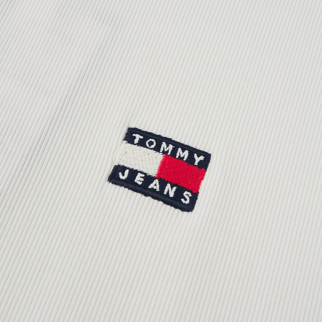 Tommy Hilfiger Badge Jersey Long Sleeve T-Shirt · A3444 — תמונה 9