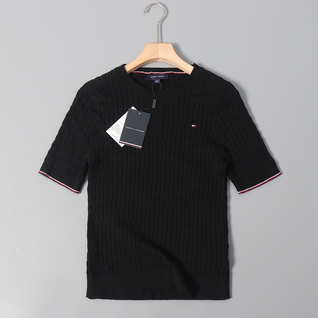 Tommy Hilfiger Short-Sleeve Cable Knit Sweater · A3321 — תמונה 12