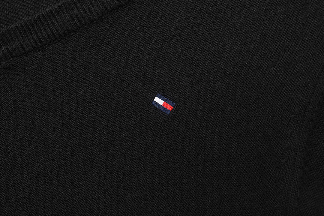 Tommy Hilfiger Classic Cardigan · A2810 — תמונה 17