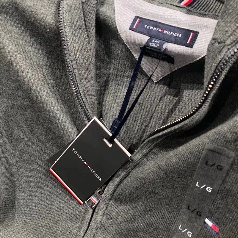 Tommy Hilfiger Classic Quarter-Zip Sweater · A1676 — תמונה 9