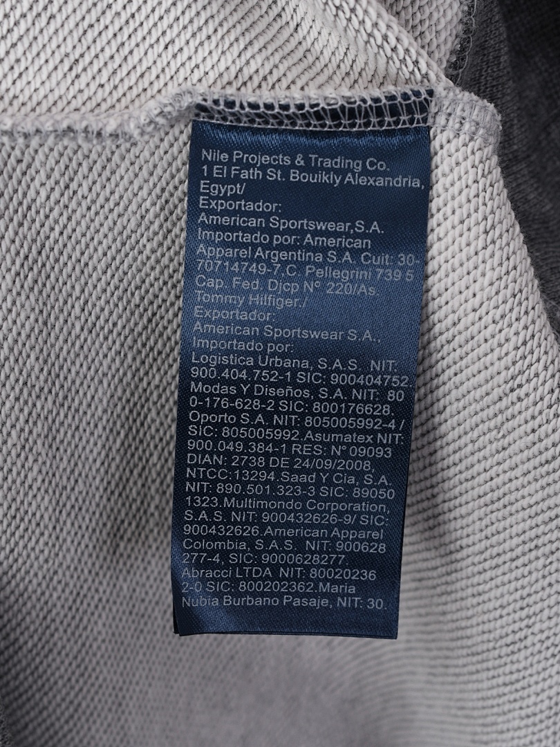 Tommy Hilfiger Tommy Badge Quarter-Zip · A2600 — תמונה 24