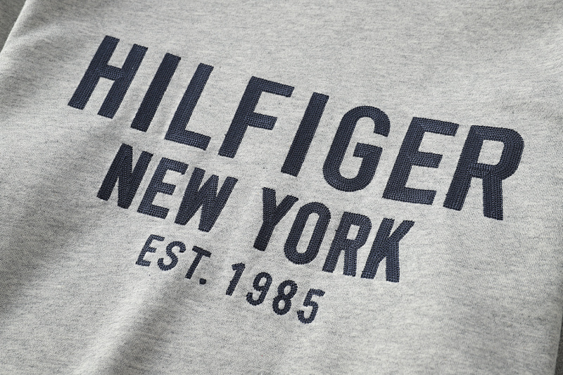 Tommy Hilfiger Essential Crewneck Sweatshirt · A917 — תמונה 25