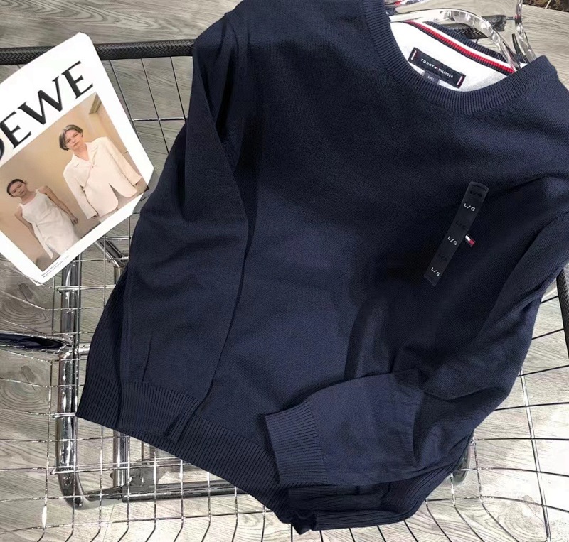 Tommy Hilfiger Lambswool Crewneck Sweater · A1664 — תמונה 14