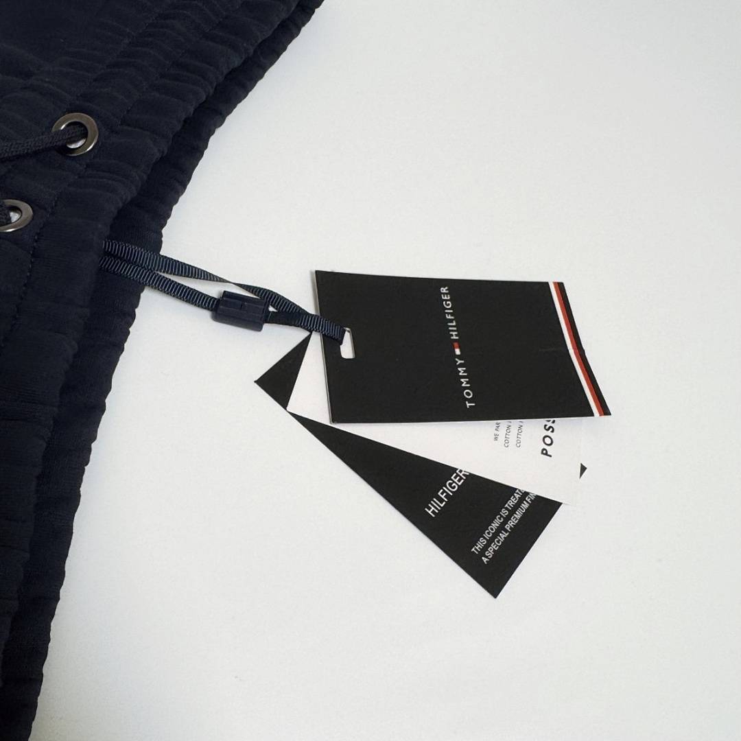Tommy Hilfiger — מכנסי טרנינג קצרים · A2316 — תמונה 3