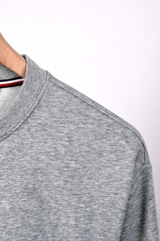 Tommy Hilfiger Embroidered Crest Sweatshirt · A3303 — תמונה 112