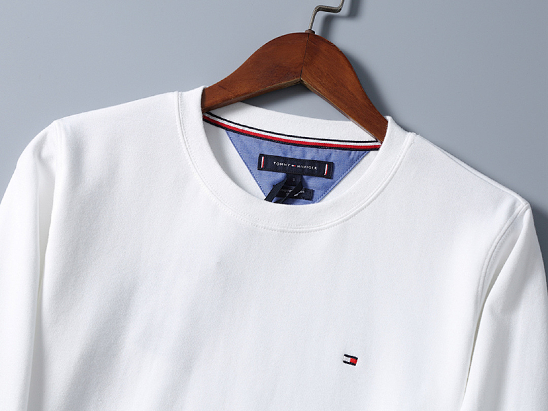 Tommy Hilfiger Essential Crewneck Sweatshirt · A917 — תמונה 86