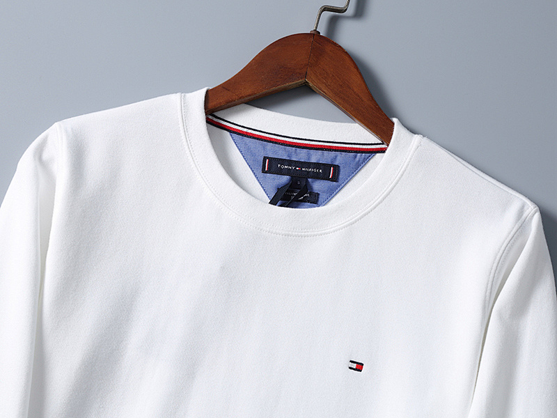 Tommy Hilfiger Essential Crewneck Sweatshirt · A917 — תמונה 87